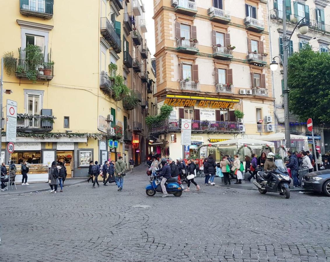 Vecchia Napoli - Spaccanapoli Екстериор снимка