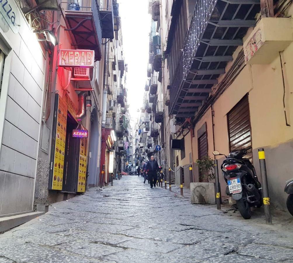 Vecchia Napoli - Spaccanapoli Екстериор снимка
